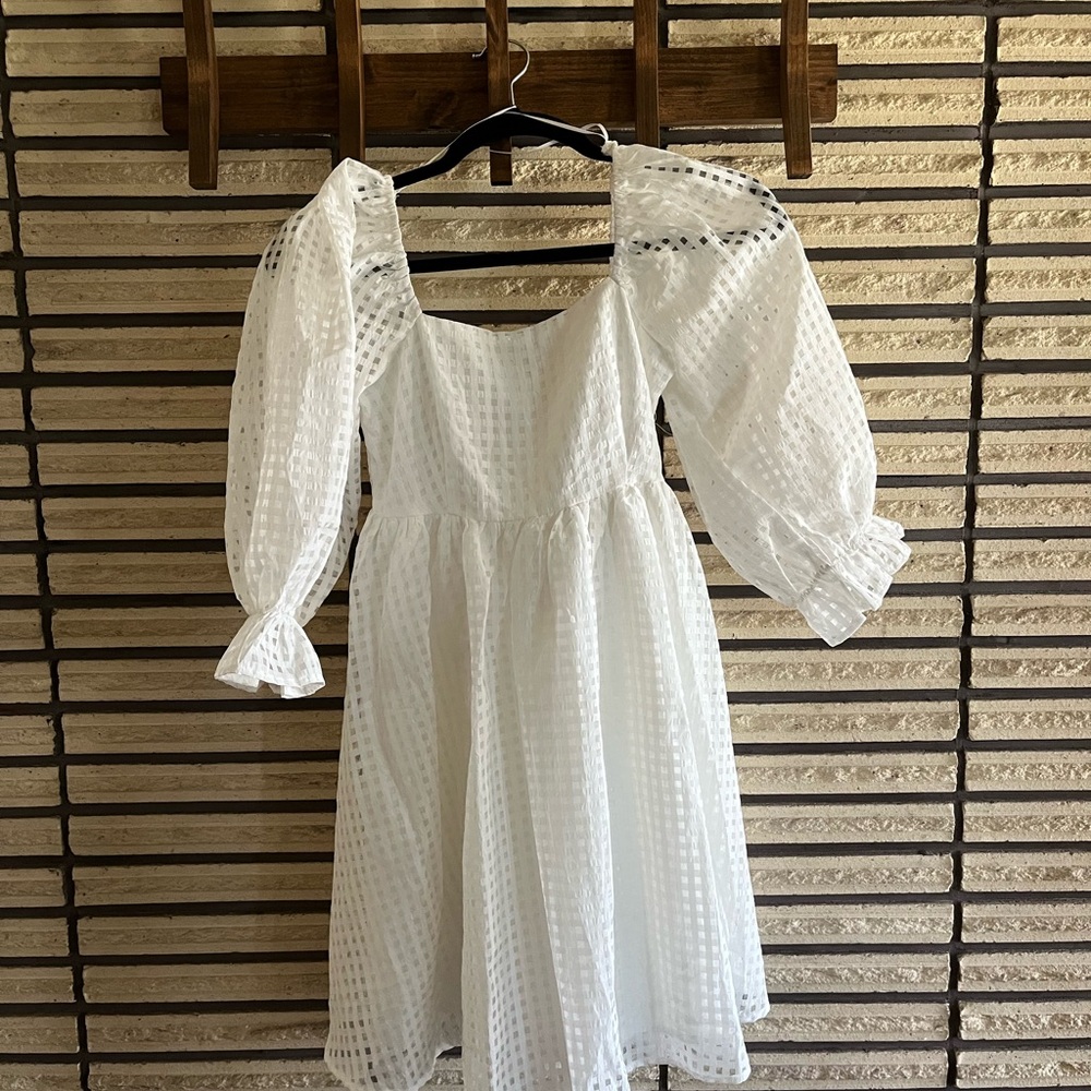 Vici White Puff Sleeve Dress